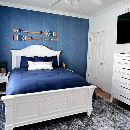 Walk To The Beach-Sleeps 10 And Golfcart